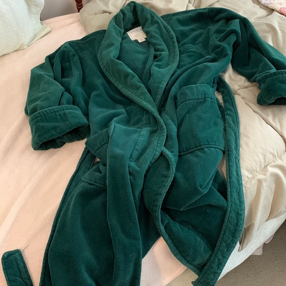 Victoria’s Secret Robe - Picture 1 of 3
